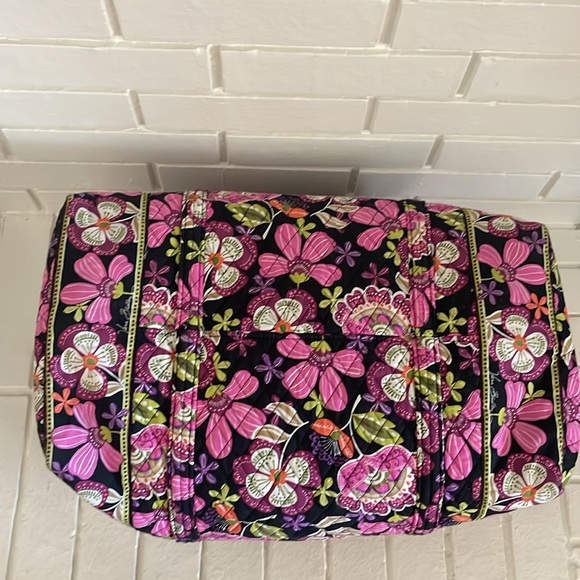 VERA BRADLEY Women's Quilted Black Pink Floral Duffle Bag Weekender - Picture 7 of 9